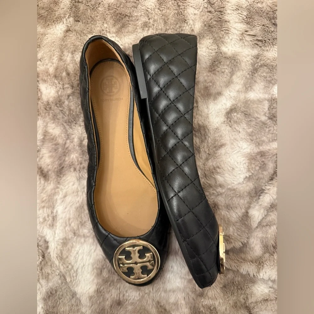 Tory Burch Reva Black Quilted Leather Ballet Flats with Gold Hardware - Picture 2 of 4